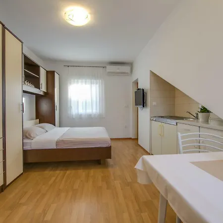 Holiday Cera Tatil Evi *