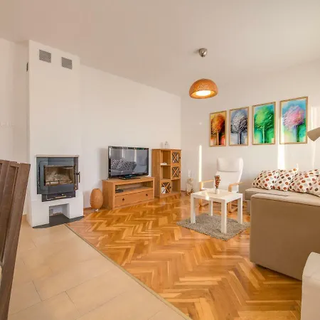 Tatil Evi Holiday Cera *